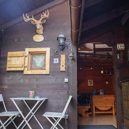 Le Du Petit Ours Domek alpejski Chamonix